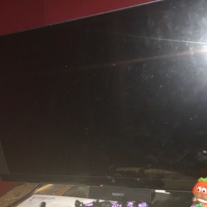 im selling a playstation monitor
